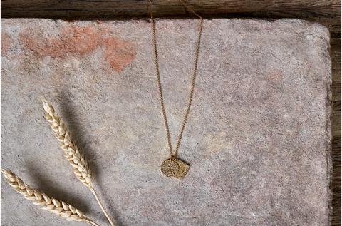 Aavani Gold Necklace